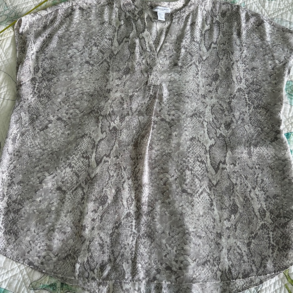 Snake print top